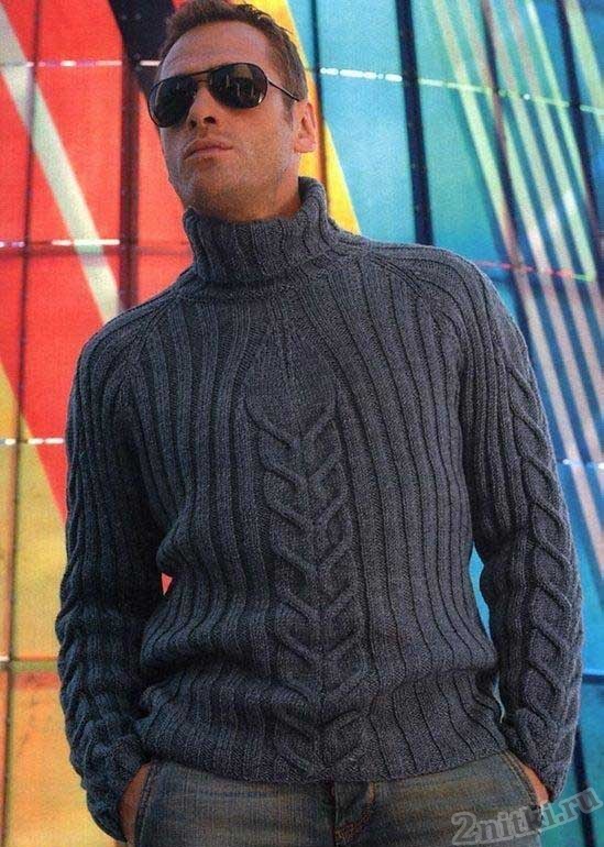 Тёмный свитер с рисунком