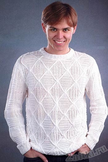 Мужской свитер с рельефными ромбами