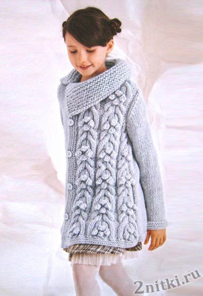 красивое вязаное пальто для девочки