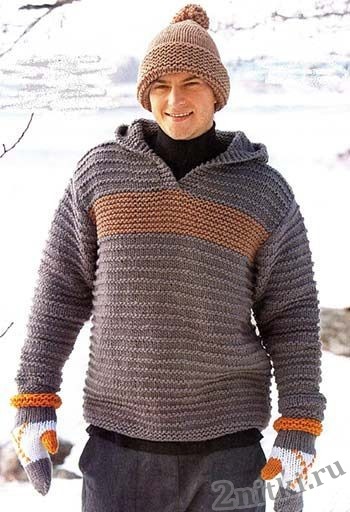 Теплый пуловер с капюшоном